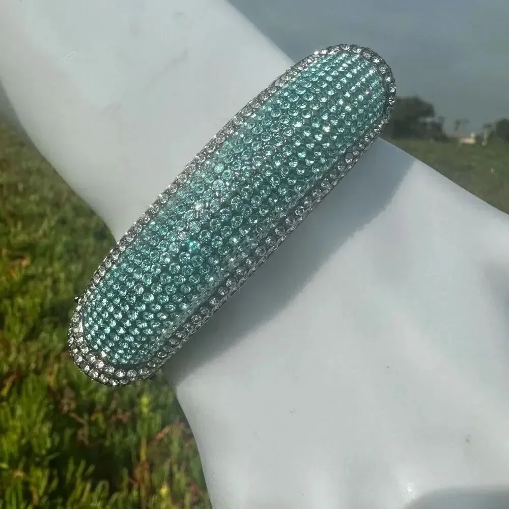 AKKAD Aqua Pavé Crystal Hinged Bangle